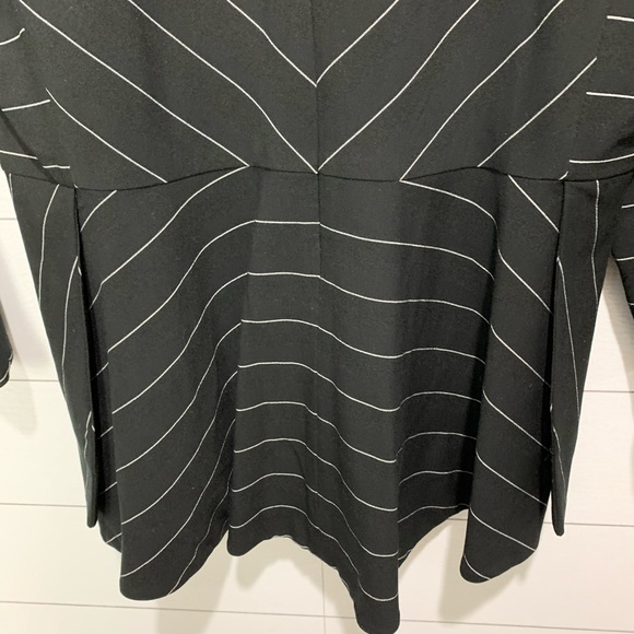 Anne Klein Black Striped Top Size 12 - Picture 13 of 14